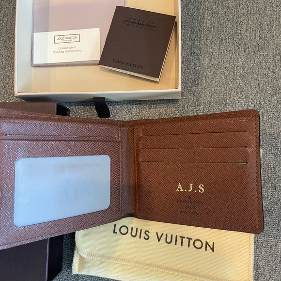 Louis Vuitton Monogram Canvas Wallet - Picture 5 of 5